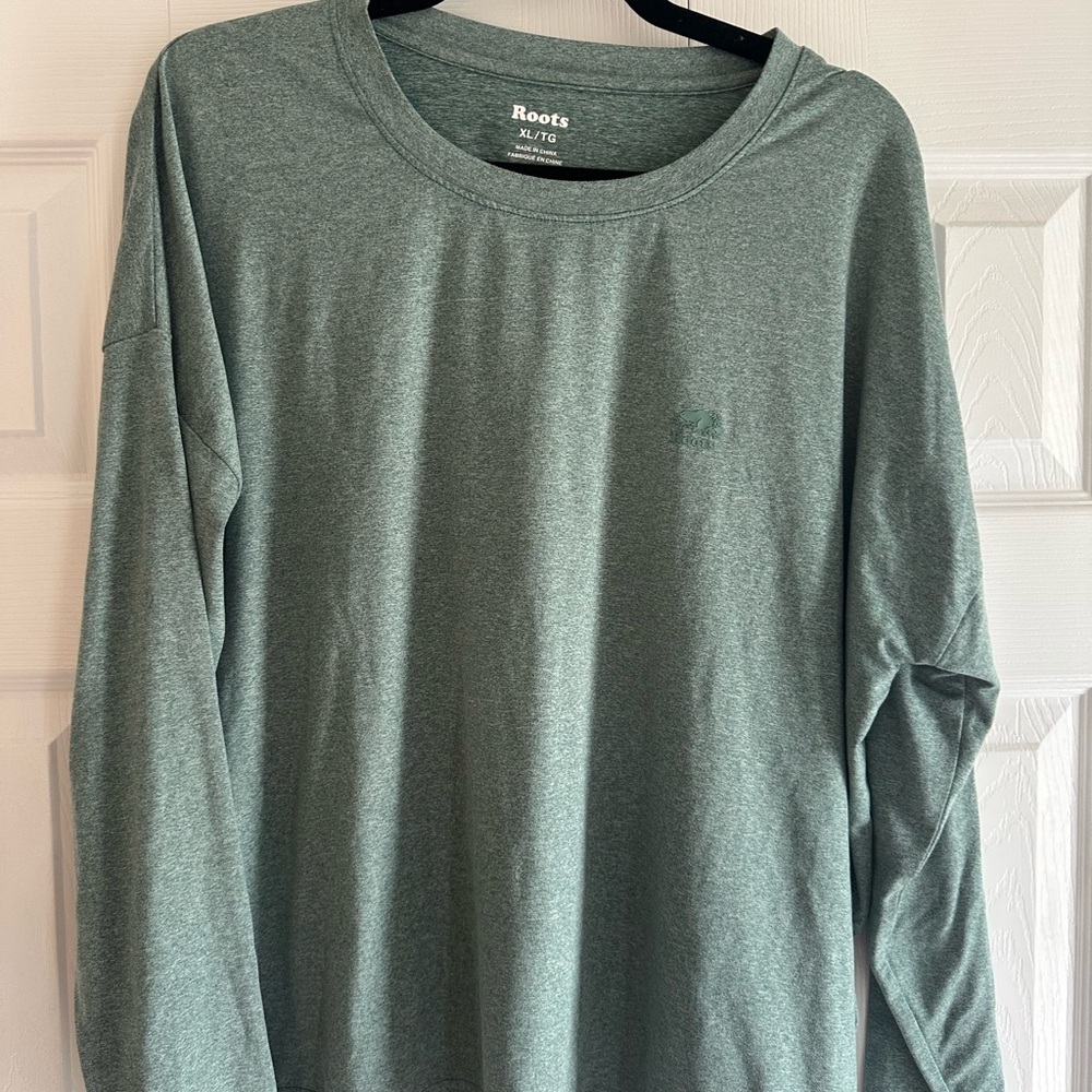 Roots Women’s Green Long Sleeve Shirt